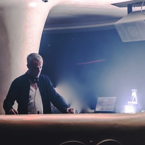 DJ T.'s That Beat Chart August 2016